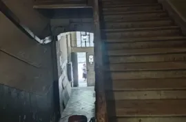 იყიდება ბინა, 3 ოთახიანი, ძველი აშენებული, თბილისი, დიდუბე