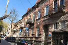 იყიდება ბინა, 3 ოთახიანი, ძველი აშენებული, თბილისი, დიდუბე