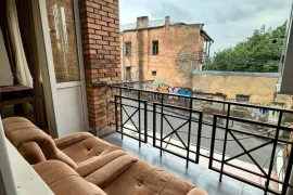 იყიდება ბინა, 4 ოთახიანი, ახალი აშენებული, თბილისი, მთაწმინდა