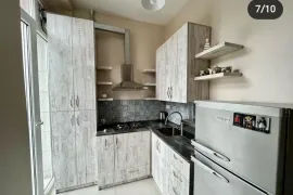 ქირავდება ბინა, 2 ოთახიანი, ძველი აშენებული, თბილისი, სოლოლაკი