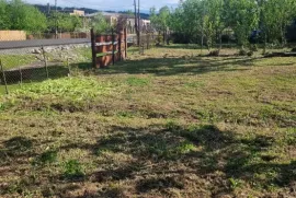 იყიდება მიწის ნაკვეთი, არა სასოფლო - სამეურნეო, წალენჯიხა