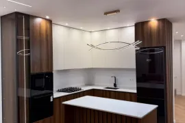 იყიდება ბინა, 3 ოთახიანი, ახალი აშენებული, ბათუმი