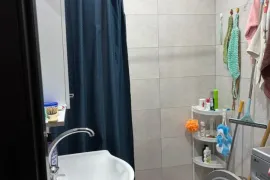 Продается квартира, 5 Kомнатная, Старое здание, Тбилиси, Глдани