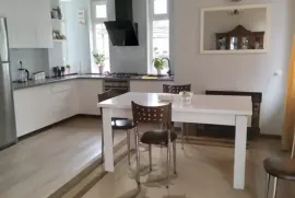 ქირავდება სახლი, 4 ოთახიანი, ქუთაისი, ასათიანის დასახლება