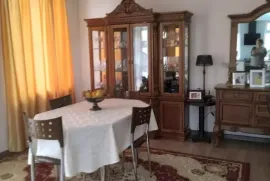 ქირავდება სახლი, 4 ოთახიანი, ქუთაისი, ასათიანის დასახლება