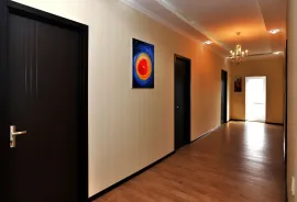 ქირავდება სახლი, 7 ოთახიანი, ქუთაისი, საფიჩხია