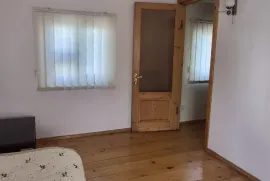 Продается квартира, 3 Kомнатная, Новостройка, Тбилиси, Мтацминда