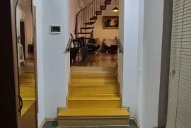 Продается квартира, 3 Kомнатная, Новостройка, Тбилиси, Мтацминда