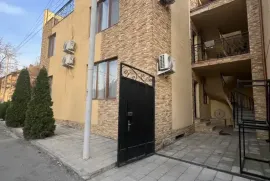 House For Sale, 10 Room, Tbilisi, Isani