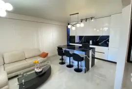 Продается Дом, 8 Kомнатная, Тбилиси, Село Дигоми