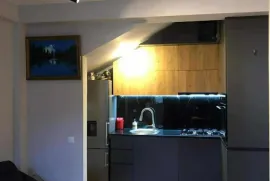 Продается Дом, 8 Kомнатная, Тбилиси, Село Дигоми