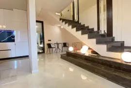 Продается Дом, 8 Kомнатная, Тбилиси, Село Дигоми