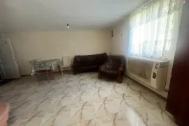 ქირავდება სახლი, 4 ოთახიანი, ქუთაისი, ჭავჭავაძის დასახლება