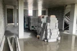 იყიდება, სავაჭრო ფართი, კახაბრის უბანი