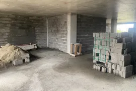 იყიდება, სავაჭრო ფართი, კახაბრის უბანი