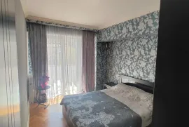 Продается квартира, 3 Kомнатная, Старое здание, Тбилиси, vake