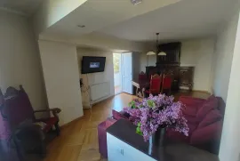 Продается квартира, 3 Kомнатная, Старое здание, Тбилиси, vake