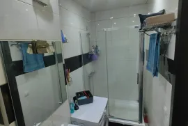 Продается квартира, 3 Kомнатная, Старое здание, Тбилиси, vake