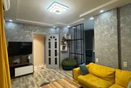 იყიდება ბინა, 3 ოთახიანი, ახალი აშენებული, ბათუმი, ძველი ბათუმის უბანი