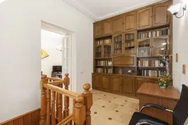 ქირავდება ბინა, 6 ოთახიანი, ძველი აშენებული, თბილისი, ჩუღურეთი