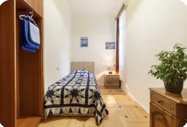 ქირავდება ბინა, 6 ოთახიანი, ძველი აშენებული, თბილისი, ჩუღურეთი