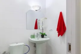 ქირავდება ბინა, 6 ოთახიანი, ძველი აშენებული, თბილისი, ჩუღურეთი