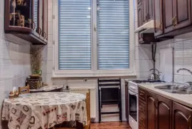 Apartment for sale, 6 Room, Old building, Tbilisi, saburtalo