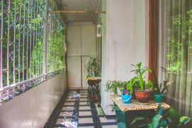 Apartment for sale, 6 Room, Old building, Tbilisi, saburtalo