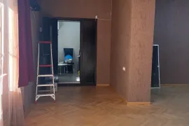 იყიდება ბინა, 4 ოთახიანი, ძველი აშენებული, თბილისი, საბურთალო