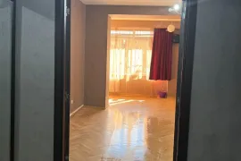 იყიდება ბინა, 4 ოთახიანი, ძველი აშენებული, თბილისი, საბურთალო