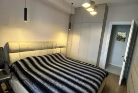 იყიდება ბინა, 5 ოთახიანი, ახალი აშენებული, თბილისი, დიღმის მასივი