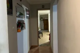 Apartment for sale, 5 Room, Old building, Kutaisi, Avtokarkhana Settlement