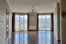 იყიდება ბინა, 5 ოთახიანი, ახალი აშენებული, გორი