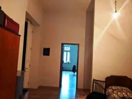 Apartment for sale, 4 Room, Old building, Tbilisi, Mtatsminda