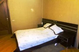 Продается квартира, 3 Kомнатная, Старое здание, Тбилиси, vake