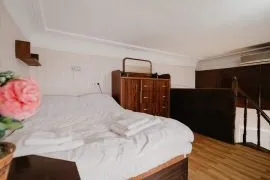 Apartment for sale, 3 Room, Old building, Tbilisi, Sololaki