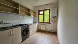 For Rent, 3 Room, Old building, Tbilisi, Sanzona
