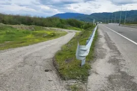 იყიდება მიწის ნაკვეთი, სასოფლო - სამეურნეო, ზემო შუხუთი