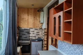 ქირავდება ბინა, 3 ოთახიანი, ძველი აშენებული, თბილისი, ჩუღურეთი