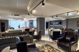 For Rent, Universal commercial space, Sanzona