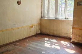 Apartment for sale, 3 Room, Old building, Tbilisi, Mtatsminda