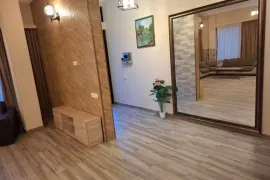 ქირავდება სახლი, 8 ოთახიანი, თბილისი, დიღომი 1-9