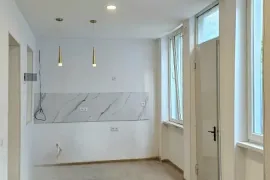 იყიდება ბინა, 2 ოთახიანი, ძველი აშენებული, თბილისი, ვერა