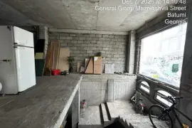 Продается , Универсальное коммерческое помещение, Старый Батумский район