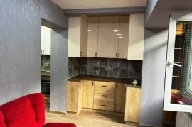 For Rent, 3 Room, Old building, Tbilisi, saburtalo