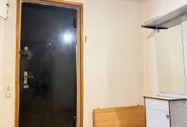 იყიდება ბინა, 4 ოთახიანი, ძველი აშენებული, თბილისი, დიღმის მასივი