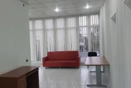 ქირავდება, საოფისე ფართი, ზუგდიდი