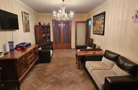 For Rent, 2 Room, Old building, Tbilisi, saburtalo