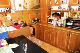Продается Дом, 5 Kомнатная, Тбилиси, Кукия