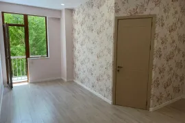 ქირავდება ბინა, 3 ოთახიანი, ძველი აშენებული, თბილისი, საბურთალო